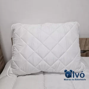 Antiallergén nagypárna (70x90 cm-es) jól szellőző, komfortos darab. Ezen felül kispárnát és félpárnát is találhat a kínálatunkban!