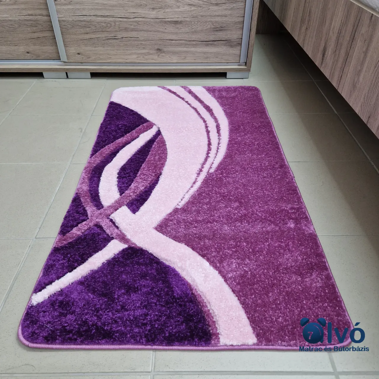 Lilac Curves Margit Szőnyeg 2 Lilac Curves Margit Szőnyeg 2