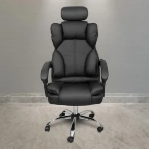 Főnöki irodai szék, fekete színben. Ergonomikus, gerinchez illeszkedő kialakítása miatt valódi kényelmet biztosít! Dönthető háttámla és állítható magasság. A forgószék 130 kg-ig terhelhető!